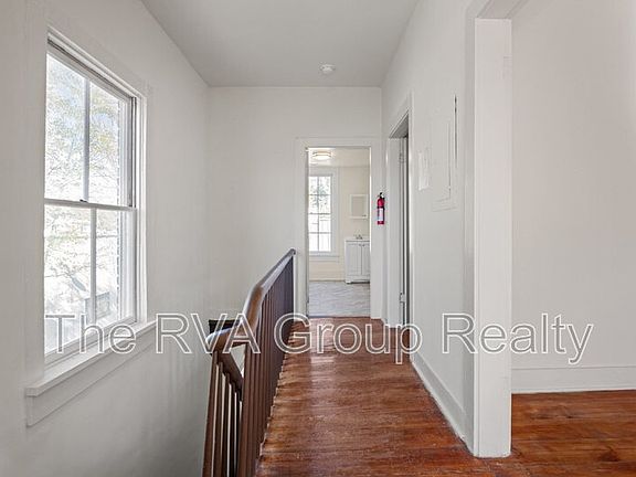 3rd image of 25 S Jefferson St Unit A