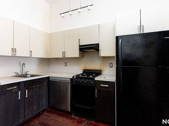 4th image of 187 Stockholm St #3D