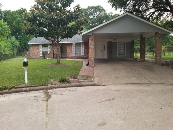9207 Bedworth Ln, Houston, TX 77088