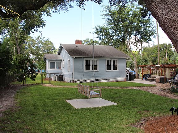 3rd image of 3435 Rosemary St