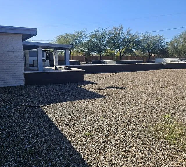 12602 N Scottsdale Rd — Photo 32