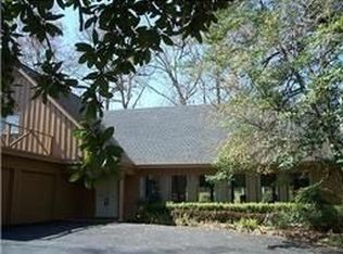 42 Cherry Hill Dr, Conroe, TX 77304