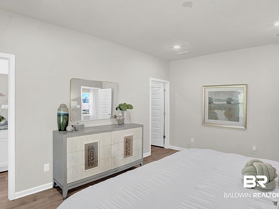 5th image of 13658 Addison Pl