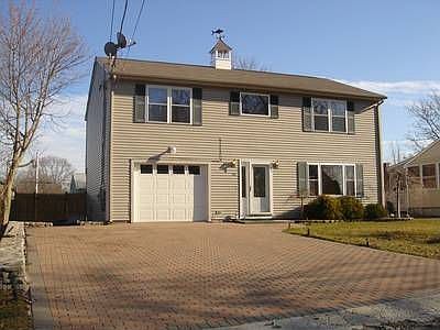 1st image of 20 Meadow St