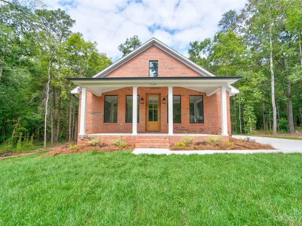 1100 W Carroll St, Cherryville, NC 28021