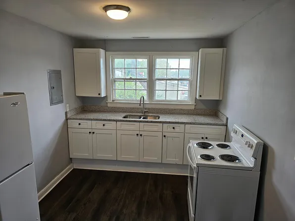 1939 Wakefield Ave APT 3, Petersburg, VA 23805
