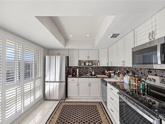 3rd image of 84 Glades BLVD #2