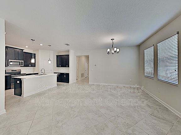 2nd image of 10216 Lovegrass Ln