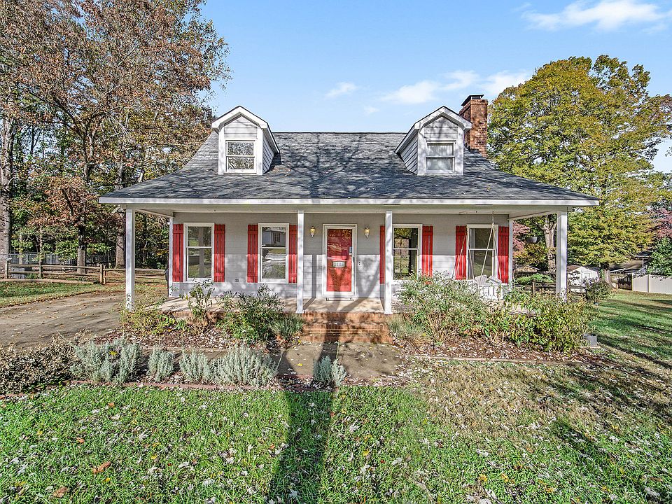 1st image of 2105 Lampglow Ct