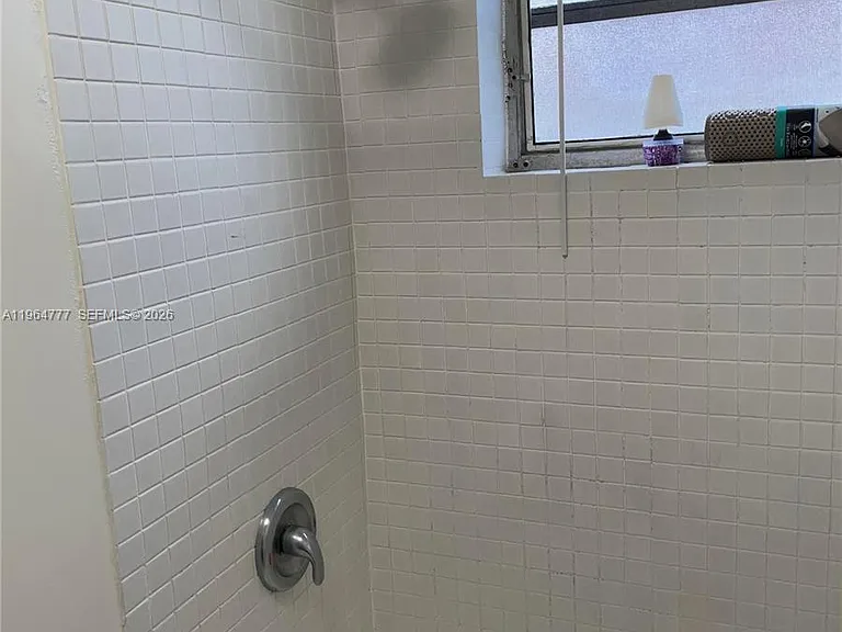 1450 Atlantic Shores Blvd #109 — Photo 21