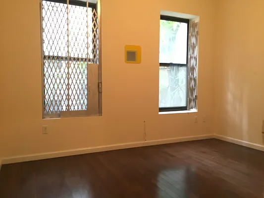 Rented by Crosstown Apartments NYC | media 12