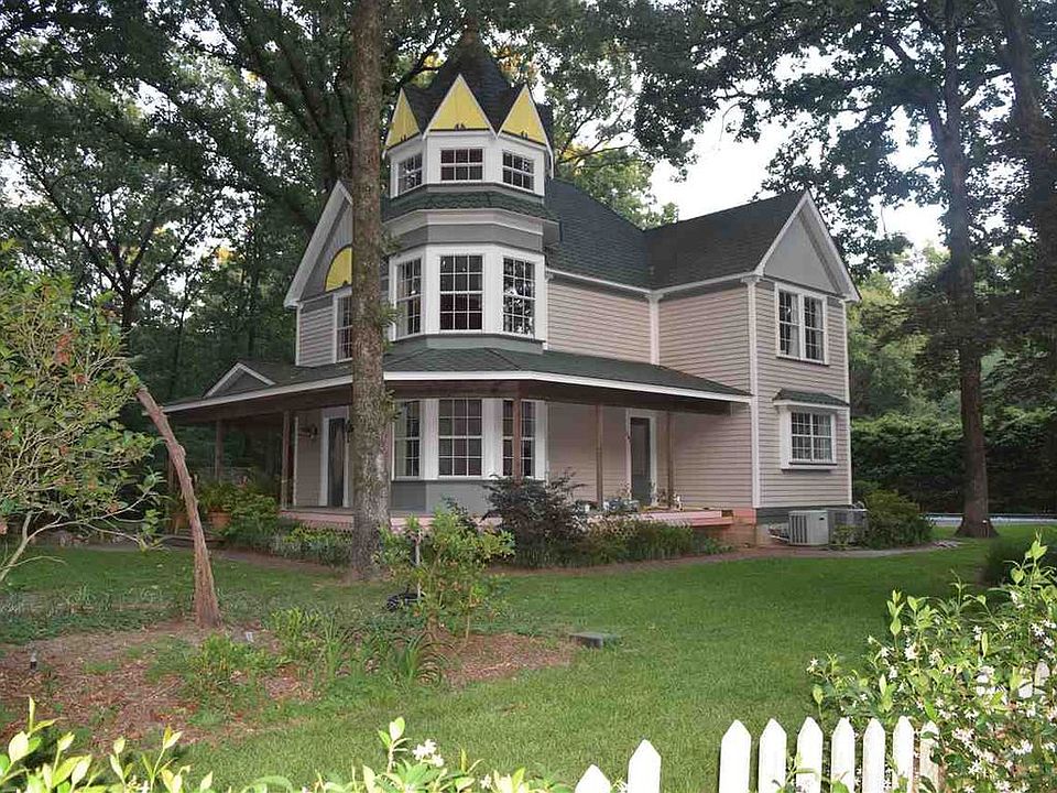 1st image of 584 Deer Creek Ln