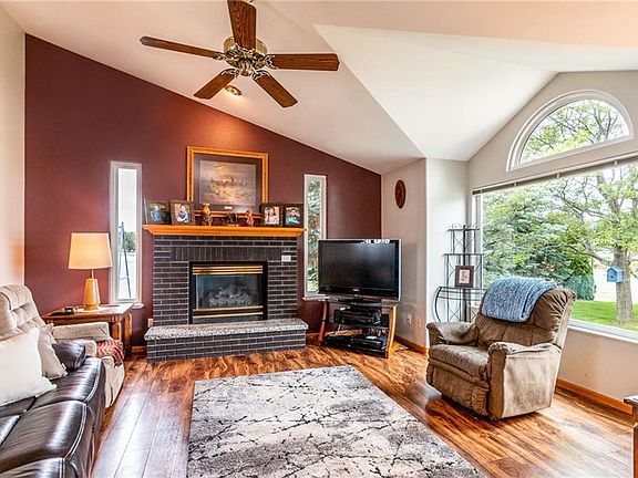 3rd image of 291 Wind Cave Cir