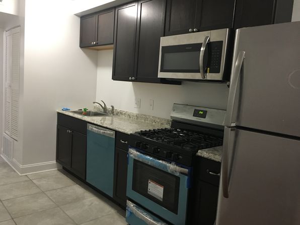 1223 Queen St NE APT 2