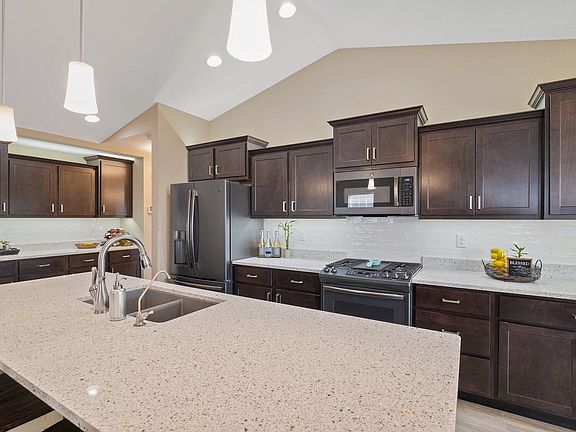 5th image of 10309 Black Opal Ln