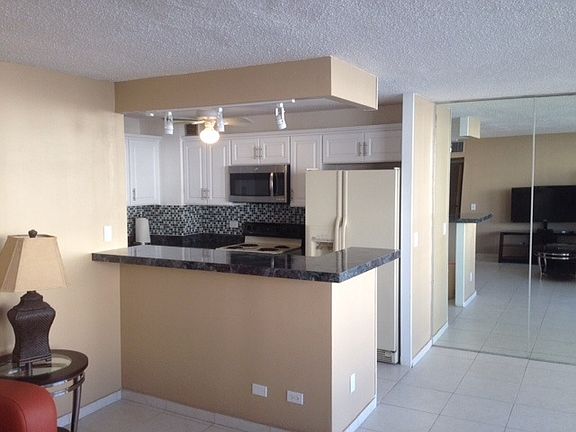 Open Kitchen