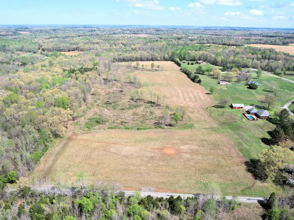 305 Smith Rd, Luray, TN 38352