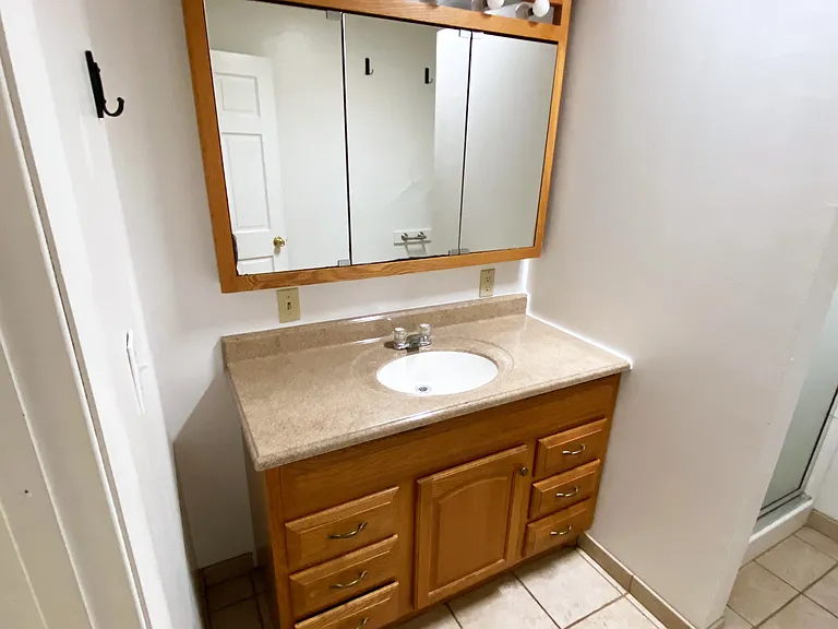 72 N Court St #72.5 — Photo 6