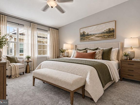 5th image of 37 Meridian Ln