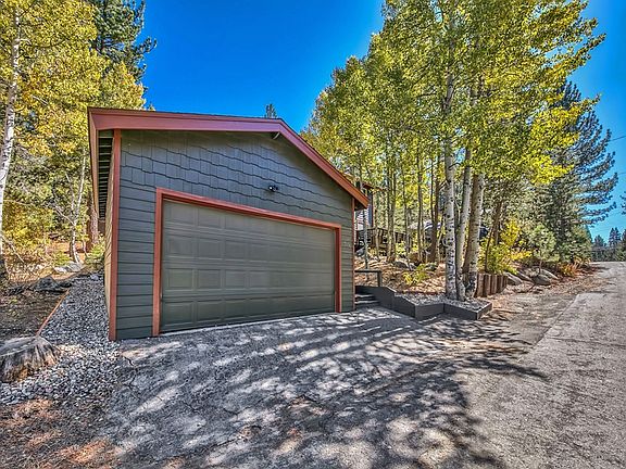 3rd image of 2165 Pinewood Dr