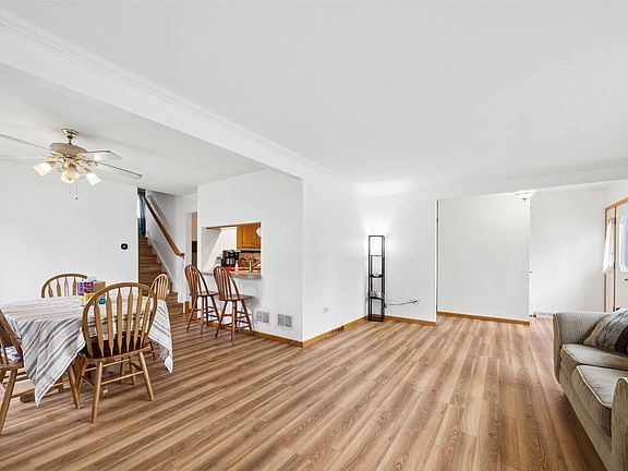 3rd image of 5032 137th St