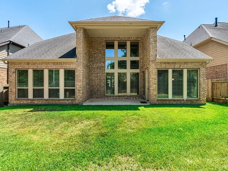 138 Meadow Run Dr — Photo 43