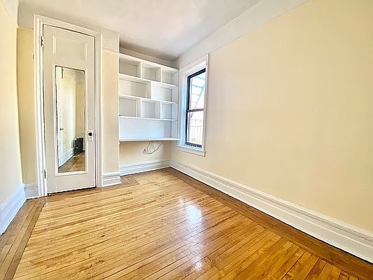 3rd image of 160 Claremont Ave APT 5J