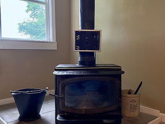Wood burning fireplace