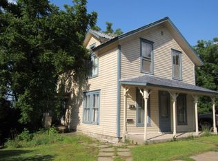 305 E 5th St UNIT 1-3, Neillsville, WI 54456