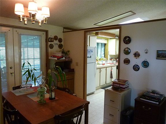 4th image of 27805 93rd Ave E