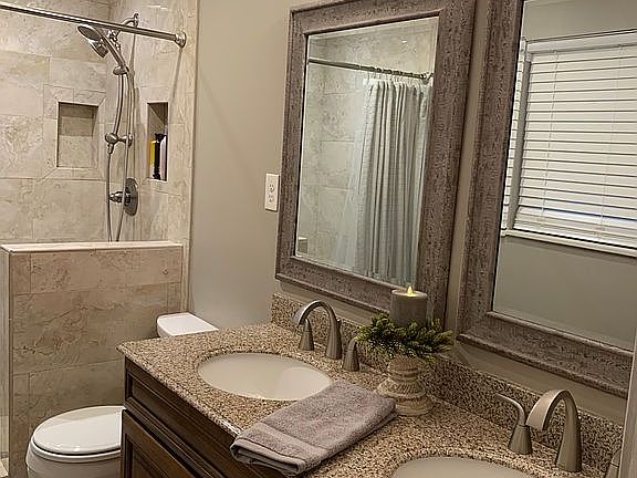 Master bathroom 