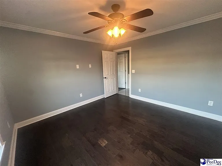 Luigi Way — Photo 12