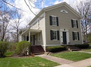 258 N Main St, Hudson, OH 44236