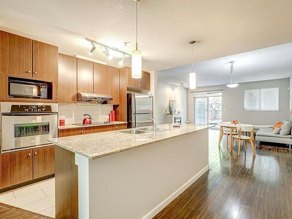 5th image of 10058 153rd St #6