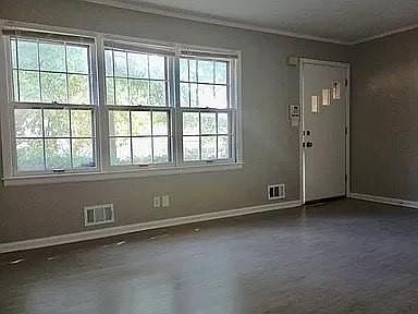 3rd image of 6630 Forest Ave