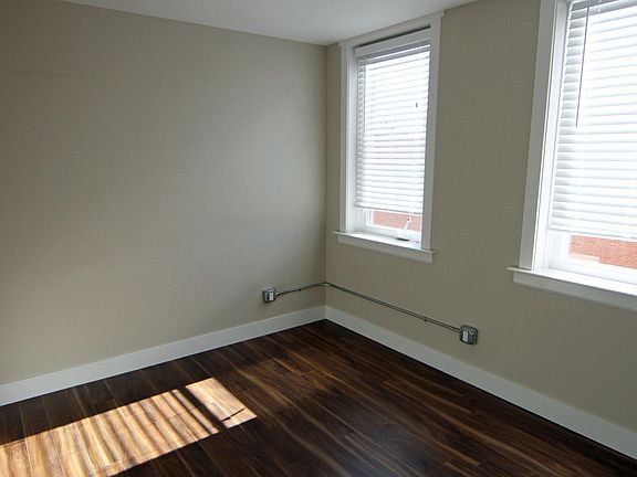 5th image of 623 S Wolcott St APT 316