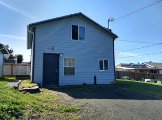 610 Tower St #1/2, North Bend, OR