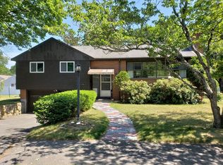 10 Oriole Rd, Wellesley, MA 02481