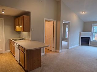 2 Crestview Cir UNIT 96, Londonderry, NH 03053