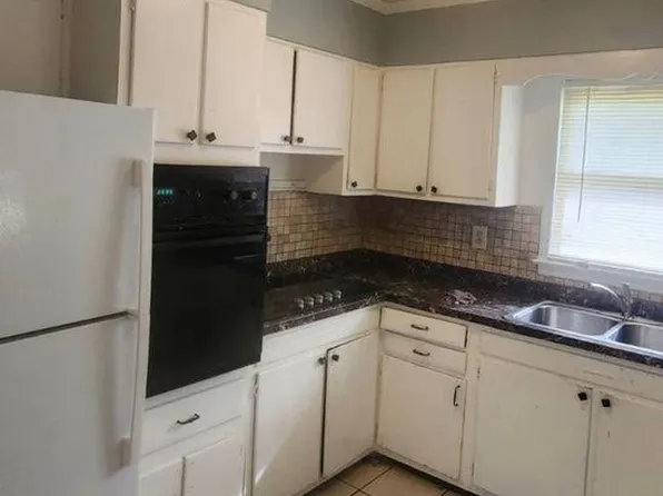 1707 Hill Hedge Dr, Montgomery, AL 36106