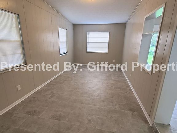 3rd image of 10526 Biscayne Blvd