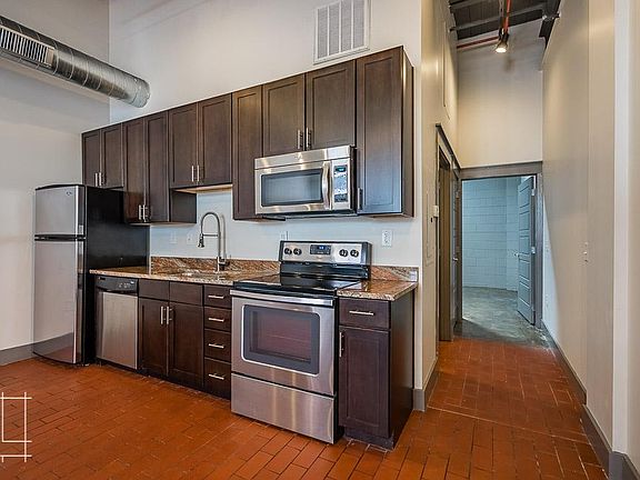 3rd image of 727 N 4th St Unit 136