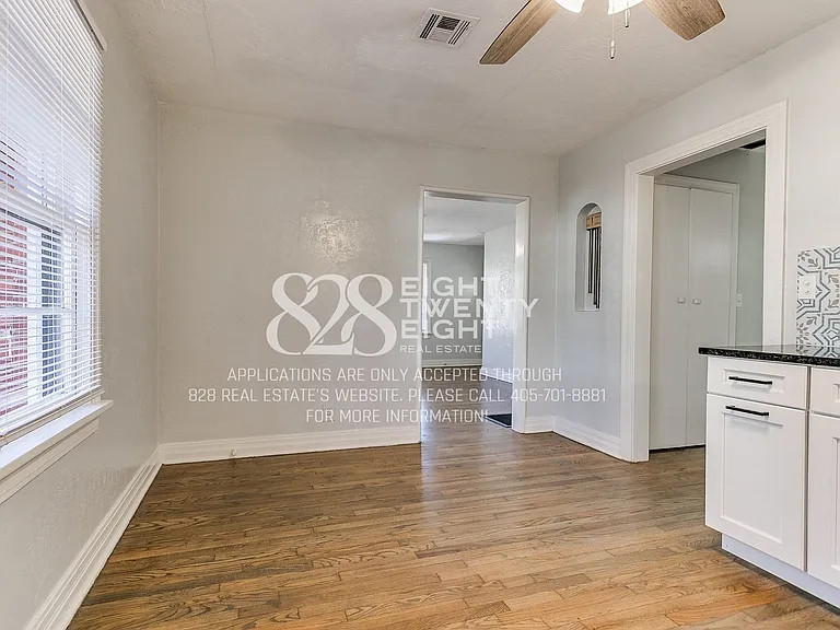 930 Miller Ave — Photo 25