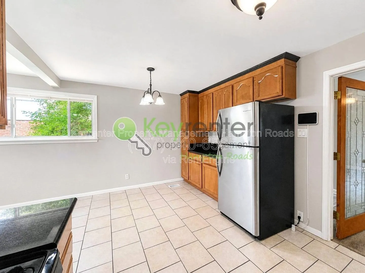 4 bed, 2.0 bath, 1302 sqft, $2,150 — Photo 4