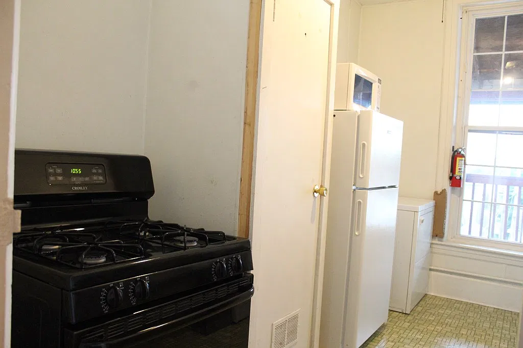 1 bed, 1.0 bath, 751 sqft, $700 — Photo 4