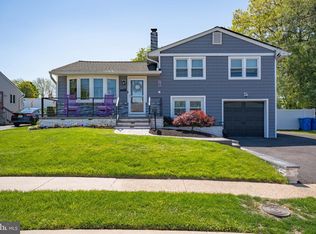 202 Hendrickson Ave, Edgewater Park, NJ 08010