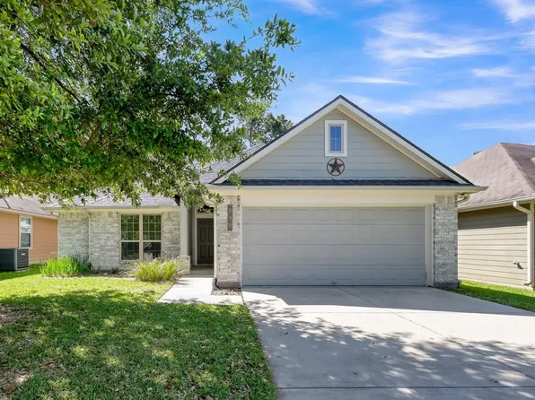 990 Northampton Dr, Conroe, TX 77303