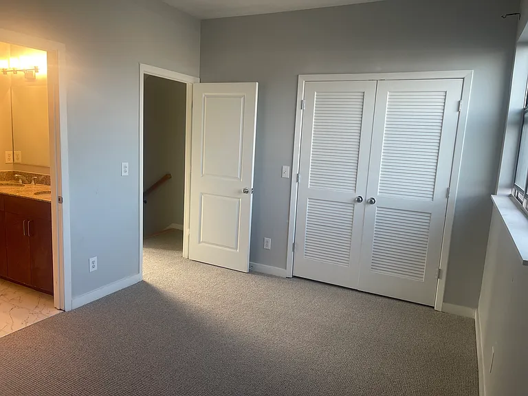 238 Walker St SW #29 — Photo 11