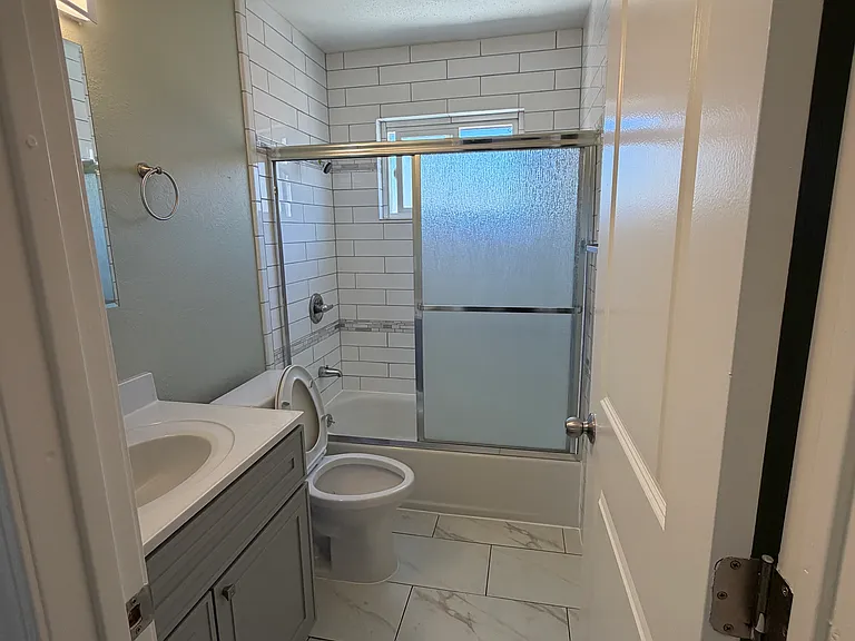 2605 9th Ave #G — Photo 19