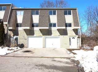 1460 Limberlost Rd #21, London, ON N6G 2C6
